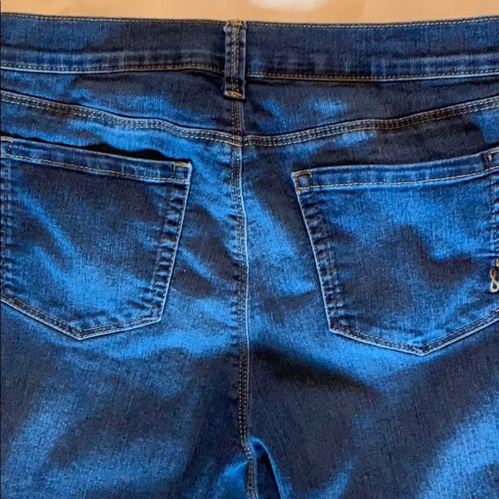Jean - Picture 4 of 4